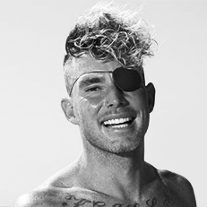 WQS PRO SURFER